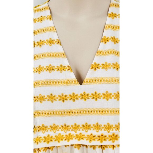 dRA Los Angeles Athena Dress Floral Eyelet Size L Lined Pockets V Neck - Picture 3 of 16